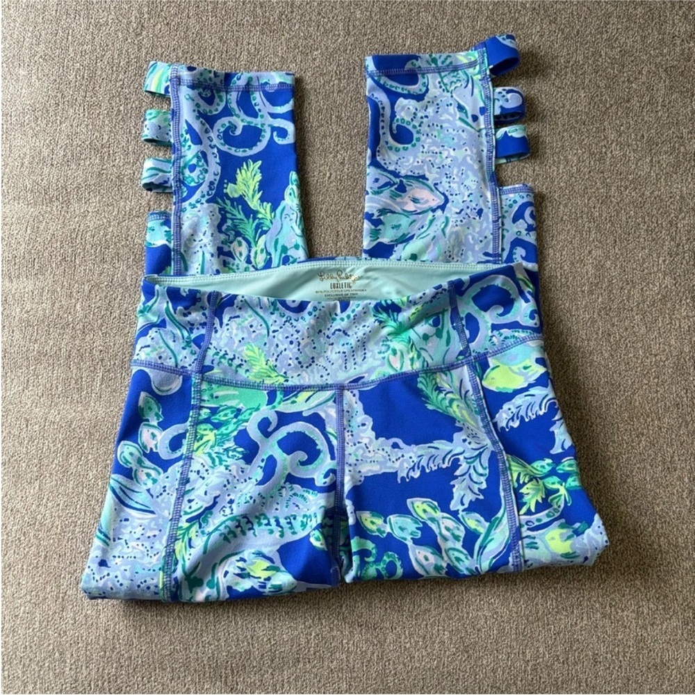 Lilly Pulitzer Luxletic Weekender Cropped Leggings Blue Current Sea Sirens Small - Picture 10 of 14